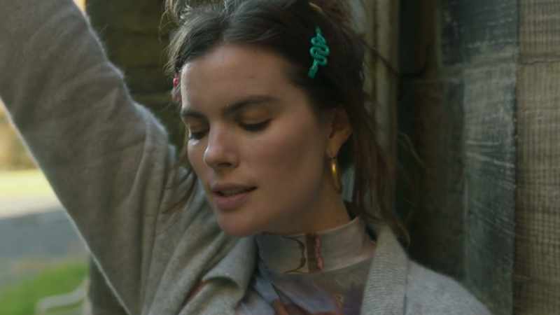 [Maeve] I don'’t have it. -[Baxter mumbling]