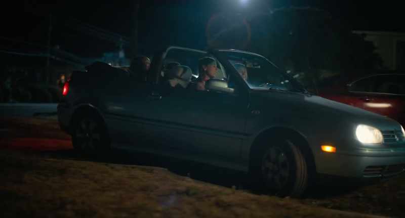 [Maggie] These four girls pulling up. -[all laugh]