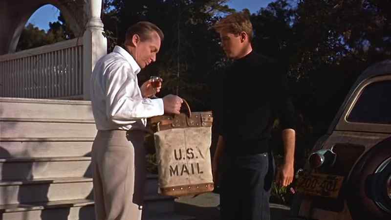 Mail seem any heavier? - I think so, Dad