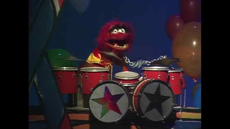 �� Make 'em laugh, make 'em laugh Make 'em... ♪