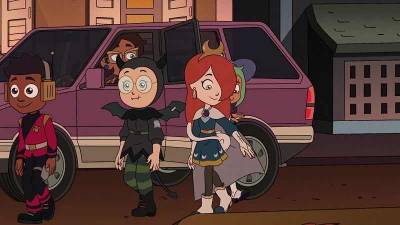 Make sure to help Vee with the trick-or-treaters