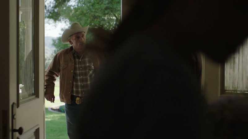 Mama, Chief Vickery's here