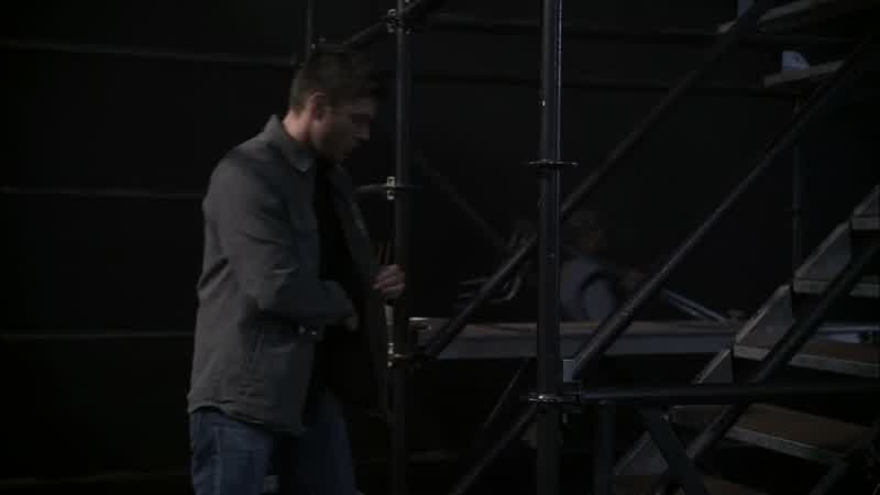 MAN 2: Quiet, hold the bell