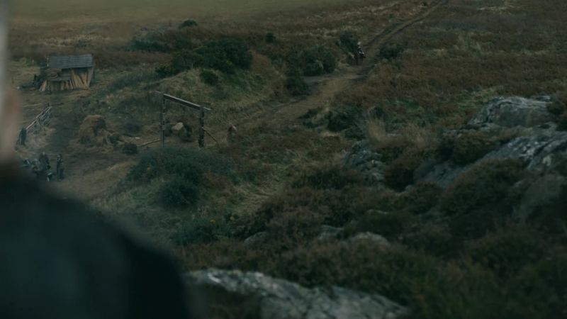 [man] Come on! - [Lagertha] Prepare for an attack!