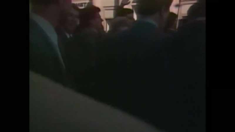 [man] Do not push these people. Do not push these people!