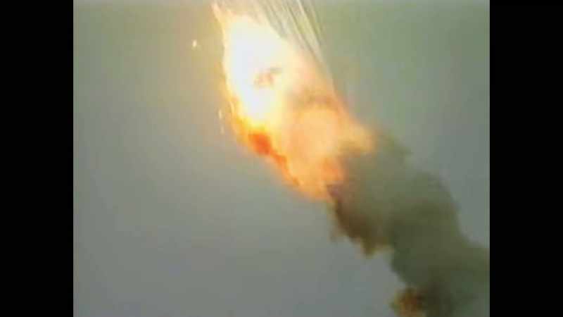 [MAN IN FRENCH] All propulsion parameters are normal. Trajectory is normal