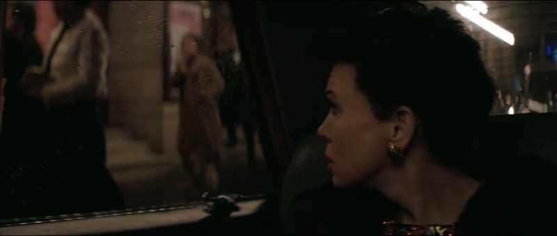 MAN: Judy! -(PEOPLE CLAMORING)