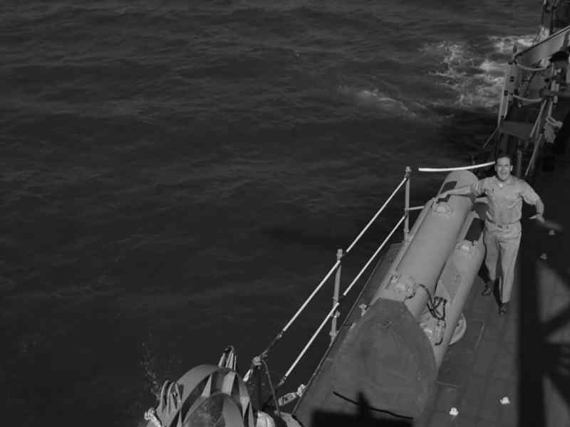 Man overboard, starboard side!