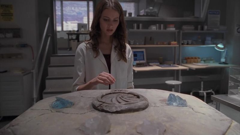 [ Man ] Previously on Angel