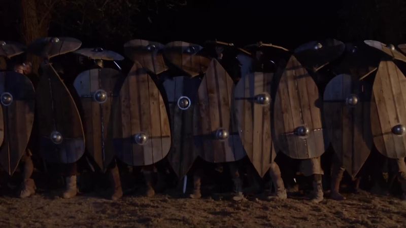 (MAN) shield wall!