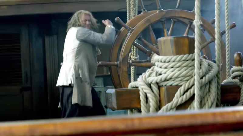 Man: We've lost the wind, Captain