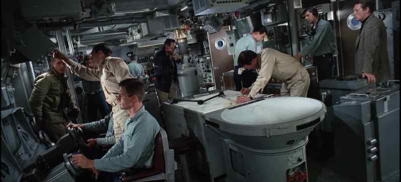 Maneuvering, control. Injection temperature