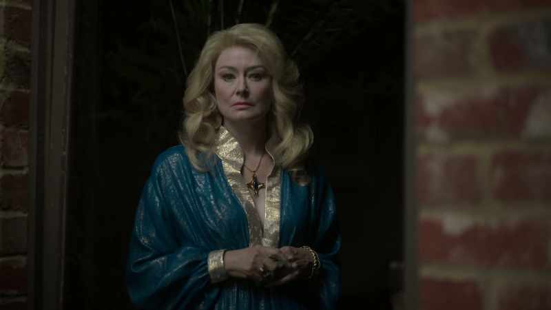 MARIAM: Call me. -(eerie music playing)