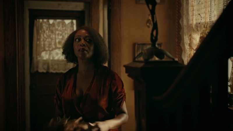 Marlene: Close your eyes, sweetheart