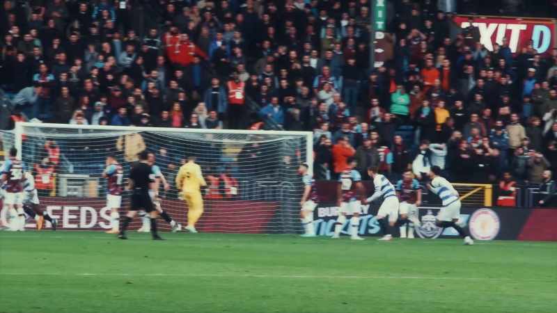 Martin with the header. Queens Park Rangers back in front