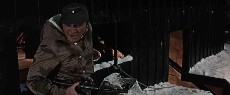Mary, bring them out here! -Go on