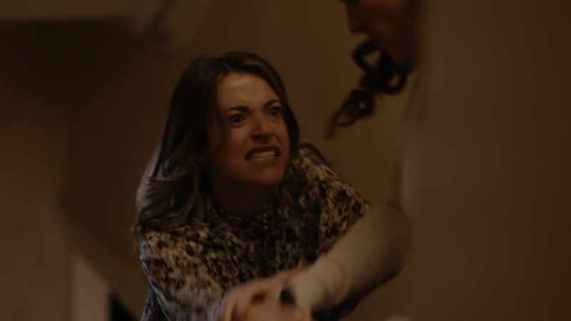 (mary growling)