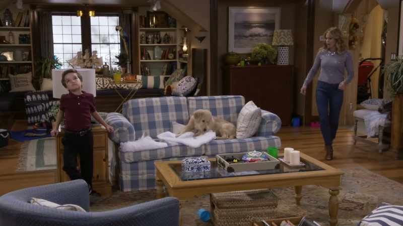 Max, your granola's getting-- What happened to the couch?