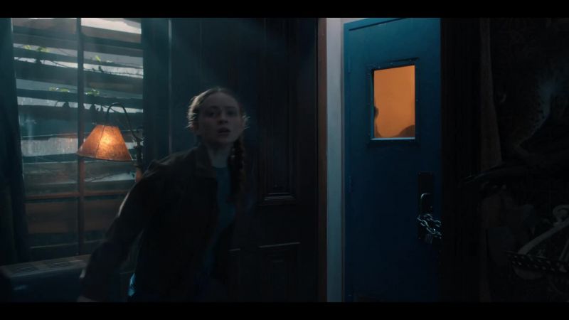 Max! Open the door!