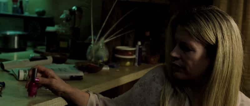 Me and Greg are having problemsHe found out about the evictionThe settlement check ain't comingNo it's comingIt's our sex lifeI don't want to hear this shitI mean it's good It's real goodBut he won'tI