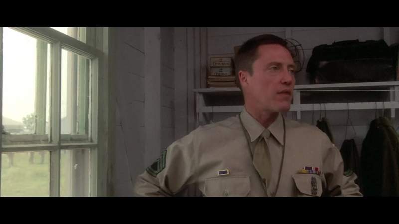 Men do not face enemy machine guns