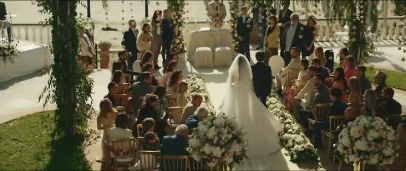 [MENDELSSOHN WEDDING MARCH]