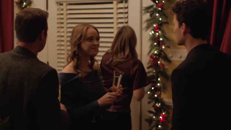 Merry Christmas... Dean. - Hi, Dean