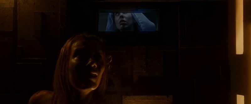 [metal rattling]