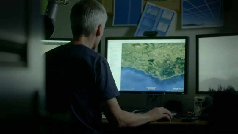 MICK WEST REEXAMINES COMMERCIAL AIRCRAFT FLIGHT DATA