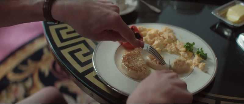 MICKEY You ever tried a crumpet