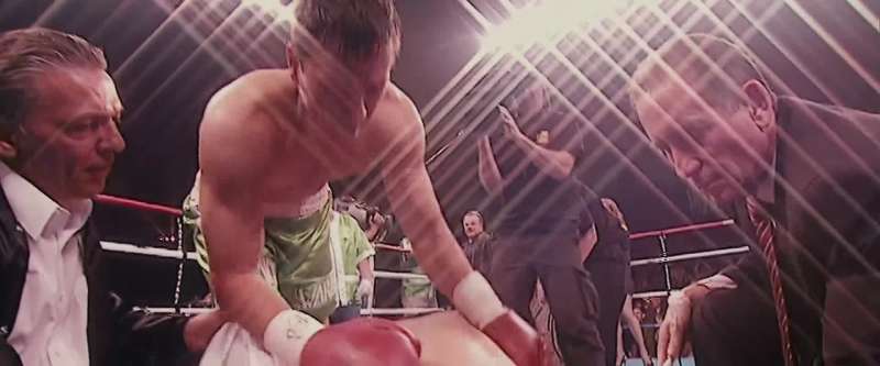Micky's a better fighter than that to not be runnin' from that guy like that