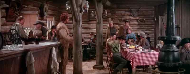 Milly, Milly, let's eat. - Yeah, let's eat