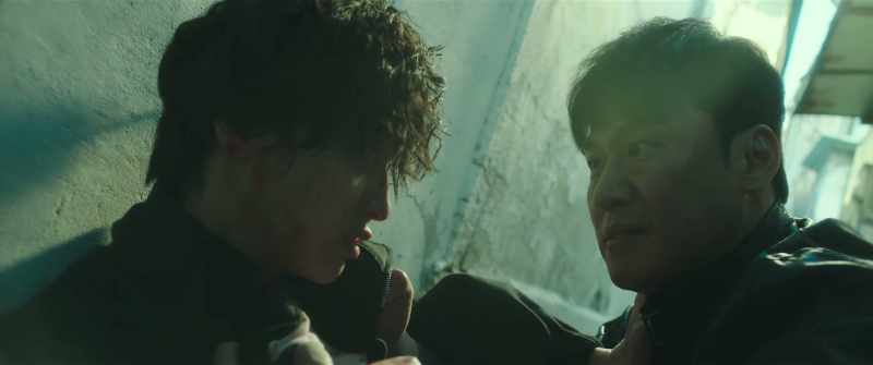 Min-sung and I were supposed to meet here but got mixed up