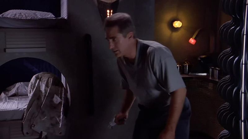 Minbari broken through. I have to report. Get back to my ship