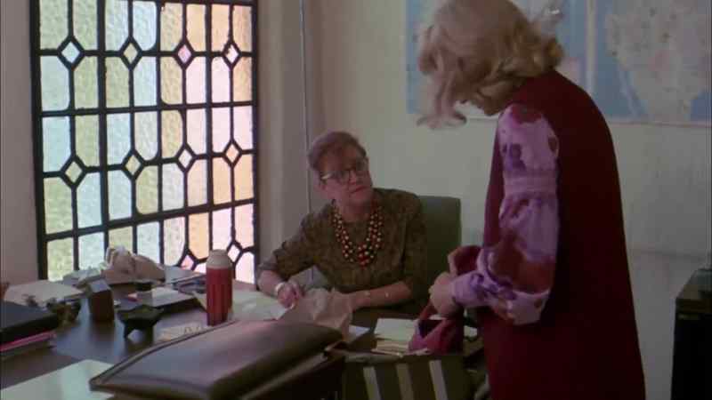 Minnie, you're late. I know. I know. What time is it?