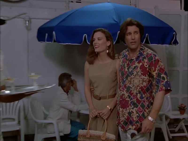 Miss, champagne, compliments of Captain O'Neil?