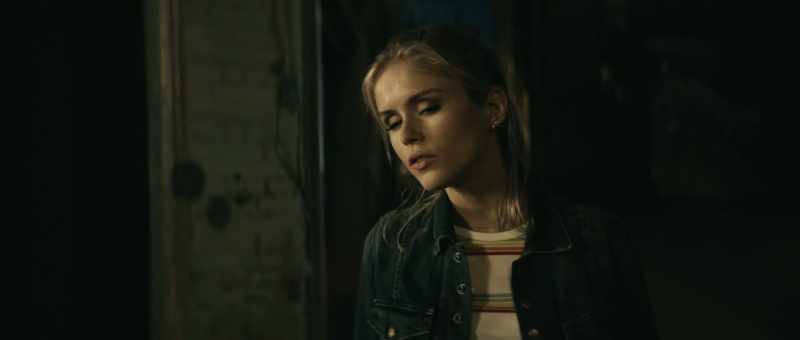 Miss, do me a favour and shut your eyes