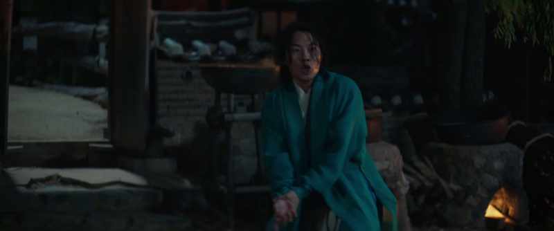 Miss! I’m fine, so run away! Hurry!