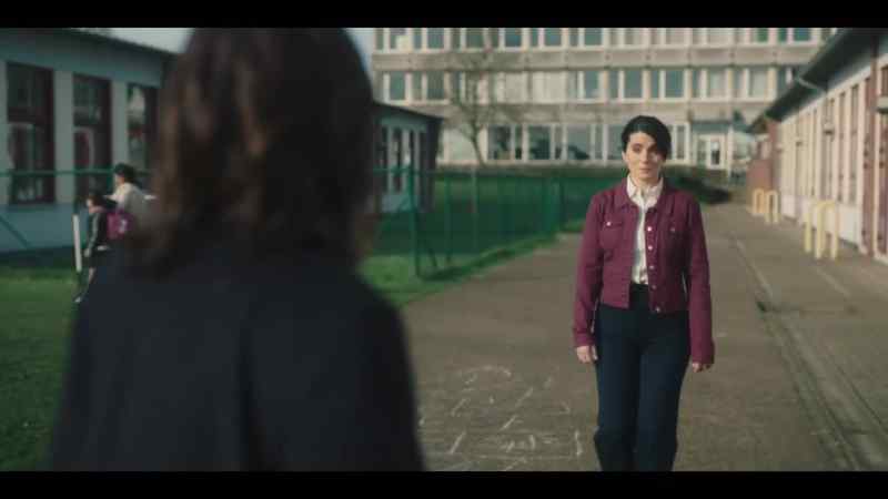 Miss Metcalfe. Miss Metcalfe!