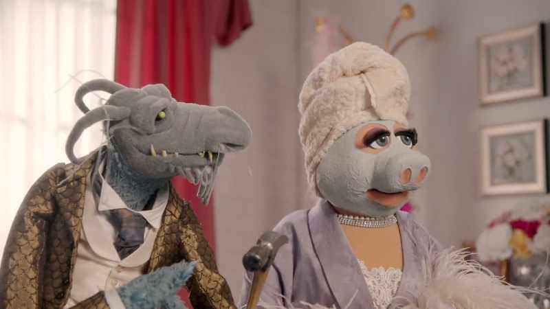(MISS PIGGY GRUNTING)