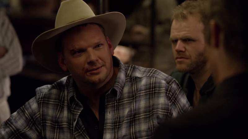 Mister that's a 10 gallon hat on a 20 gallon head