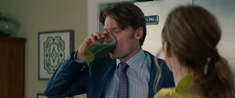Mmm... it tastes different today. I added kiwi. I like it. I'll keep adding it!
