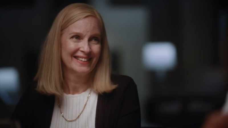 [molly squeals] -[grace laughs]