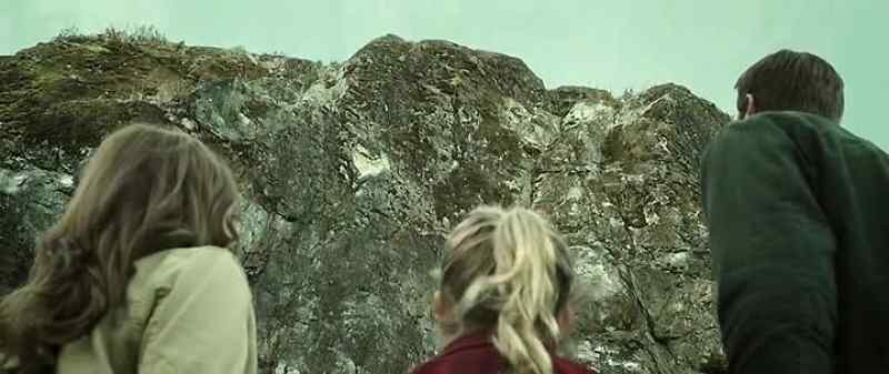 Mom, it's an earthquake