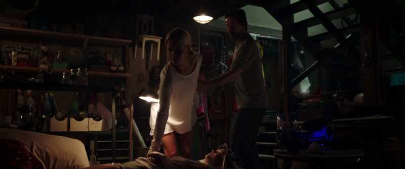 Mona, can we go upstairs? - What have you done to Sophie?