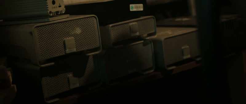 [monitor booting up]
