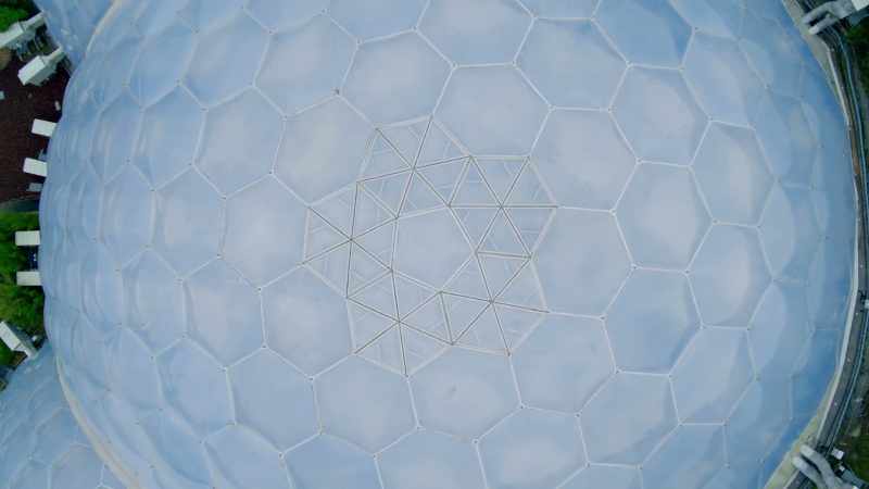 More than 800 different plastic sheets make up the structure