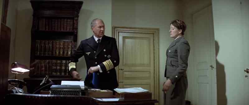 Morning. - Good morning, Herr Admiral