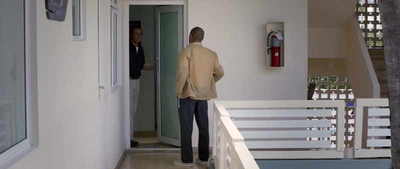 Morning. - Morning. Agent...?