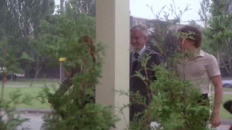 Morning, Mr. Sykes. - He's wacko